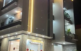 Khách Sạn Toàn Phát Dốc Lếch